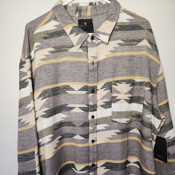 JUNK FOOD long sleeve button down shirt/shacket/ NWT /XXL/Aztec print - Picture 2 of 6